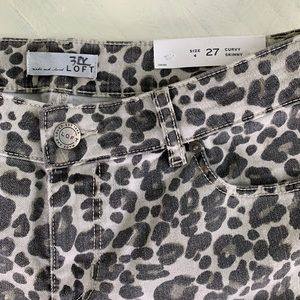 LOFT Jeans - LOFT Curvy Skinny Leopard Animal Print Jeans LOFT Jeans - LOFT Curvy Skinny Leopard Animal Print Jeans